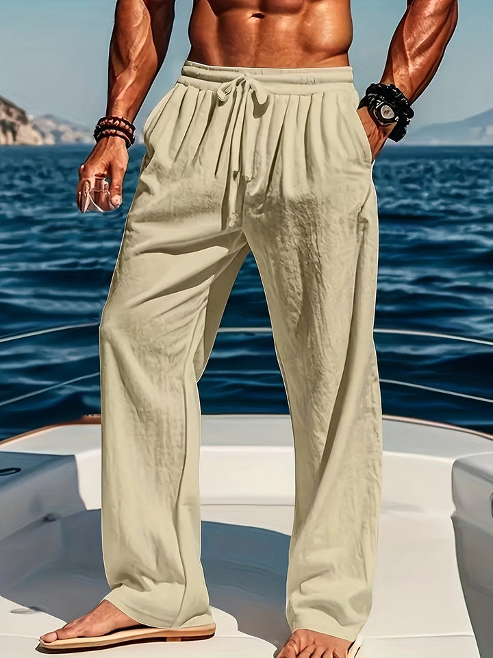 Casual heren strandbroek, katoen-linnen mix, losse pasvorm en trekkoord, perfect voor een zomerse dag.