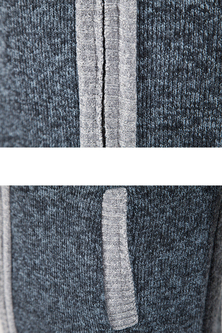 Effengrijs gebreid herenvest met kraag, makkelijk te combineren voor casual of stijlvolle look.