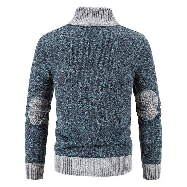 Casual herenvest met kraag over overhemd, complete stijlvolle winteroutfit voor mannen.