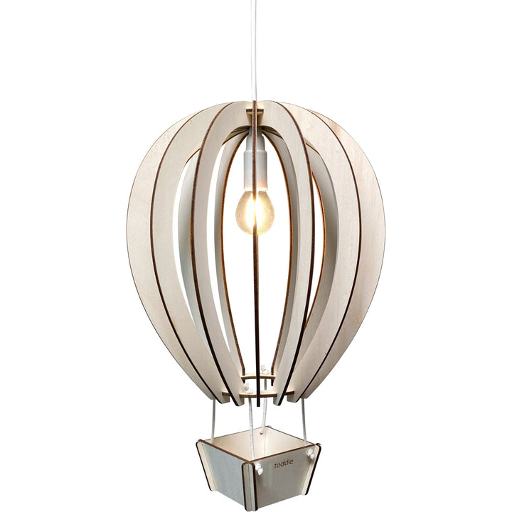 "Houten luchtballon hanglamp kinderkamer 3D design, blank hout, creëert magische schaduwen, decoratief en duurzaam"