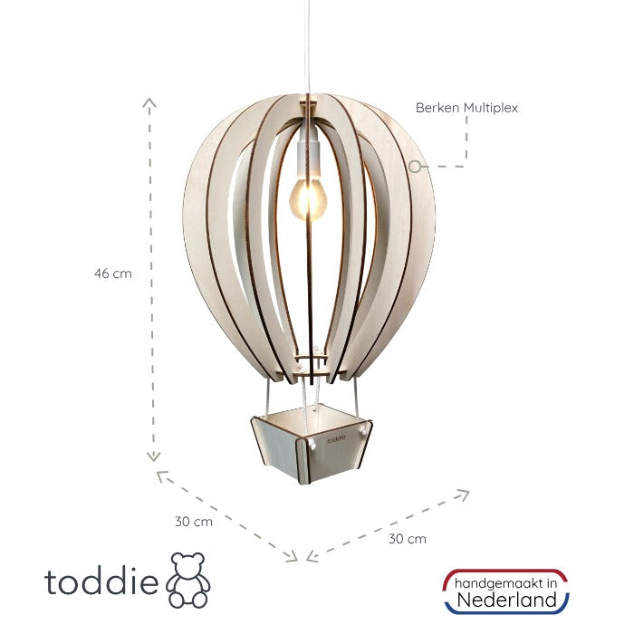 "Houten luchtballon hanglamp kinderkamer 3D design, blank hout, creëert magische schaduwen, decoratief en duurzaam"