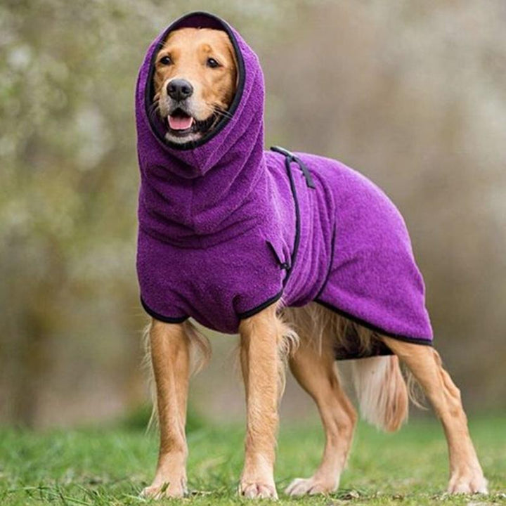 "Huisdier badjas van dik flanel in diverse kleuren, ideaal na baden voor het warm en droog houden van je huisdier."