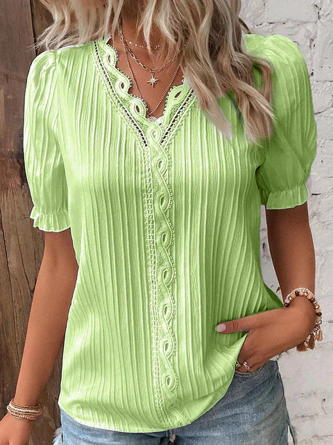 "Kanten blouse korte mouwen, elegante witte stof, perfect voor formele en casual gelegenheden, ademend en stijlvol."