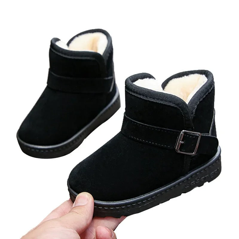 Boston mini kinderlaarzen in strak design; veelzijdige warme schoenen voor zowel jongens als meisjes.