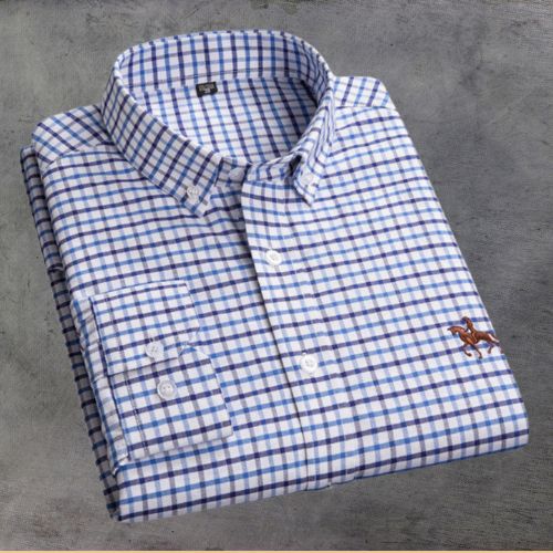 Klassiek Oxford overhemd met button-down kraag, premium katoen, subtiel borduurwerk, regular fit, veelzijdig te stylen.
