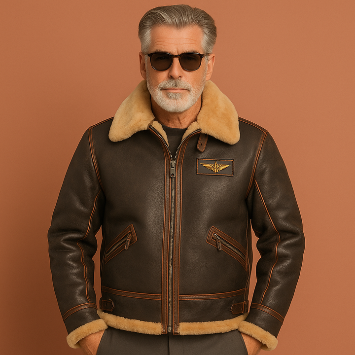 Klassieke heren bruine aviator bomberjack met warme voering voor wintercomfort en stijlvolle look.