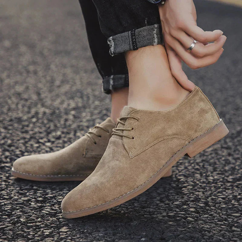 Glanzende zwarte heren Oxford schoenen van premium leer. Formele en elegante schoenen met comfortabele pasvorm.