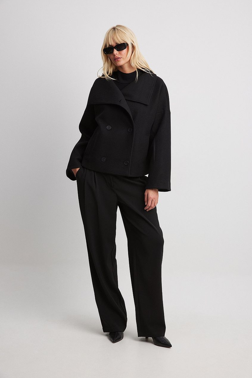 Elegante oversized wollen korte jas voor dames, perfect voor een stijlvolle winterlook.