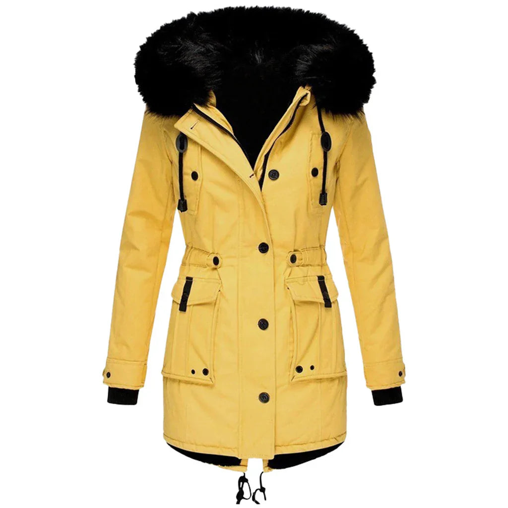 Lange dames winterjas met capuchon, gewatteerde stof en stevige rits, voor stijlvolle warmte en bescherming in de winter.