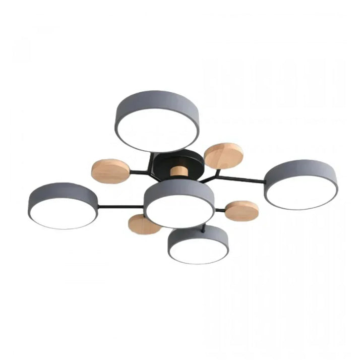 "LED plafondlamp modern Scandinavisch design, metaal en hout, artistieke lichttakken, warme en dimbare verlichting."