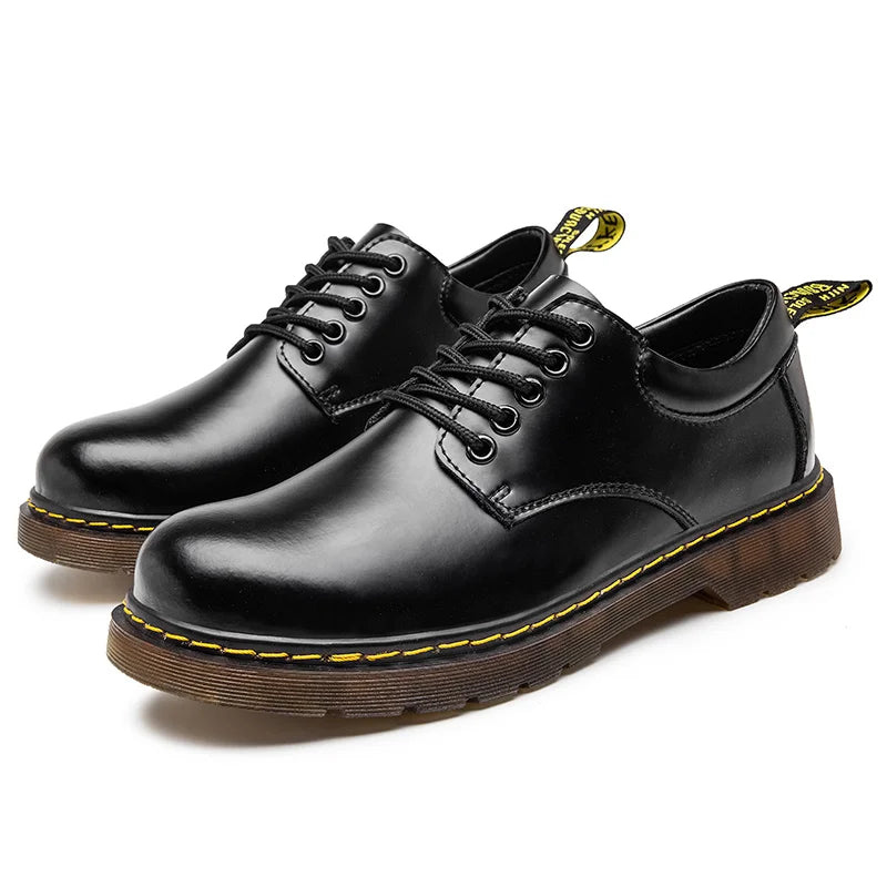 "Leren heren veterschoenen, tijdloze stijl, zwarte leren afwerking, benadrukt elegantie en veelzijdigheid, ideaal voor iedere
