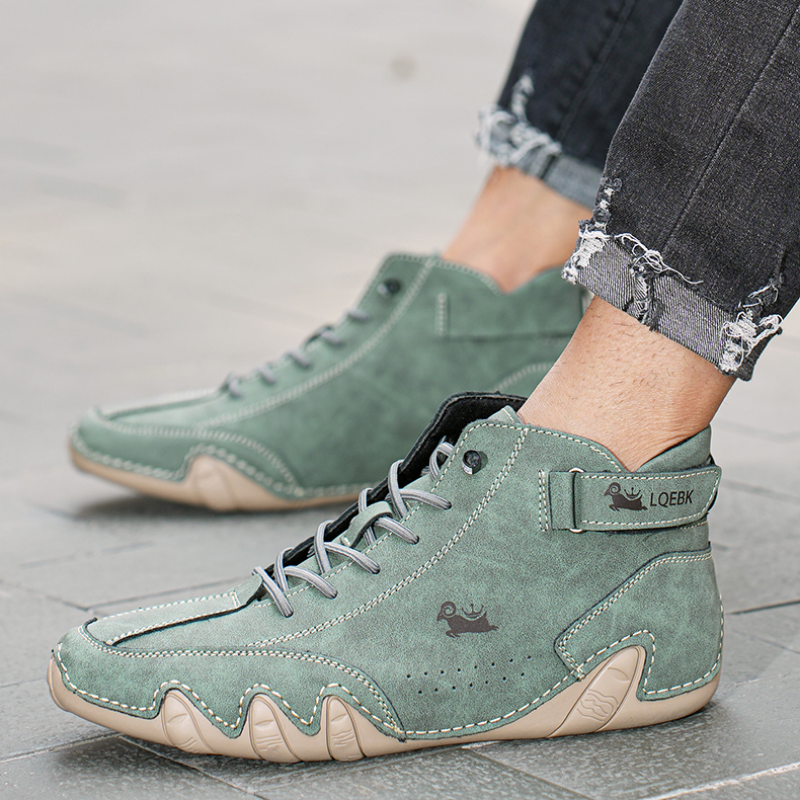 Herenschoenen voor wandelen, met orthopedische ondersteuning, comfortabel voor lange afstanden.