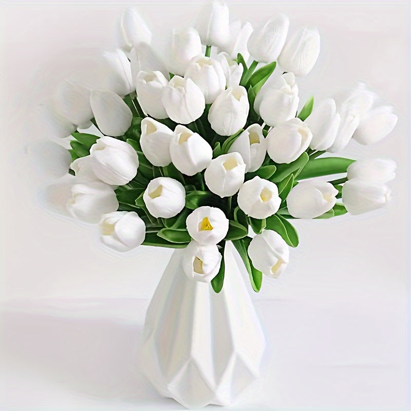 Feestelijke decoratie met 15 levensechte kunst tulpen voor bruiloften en evenementen.