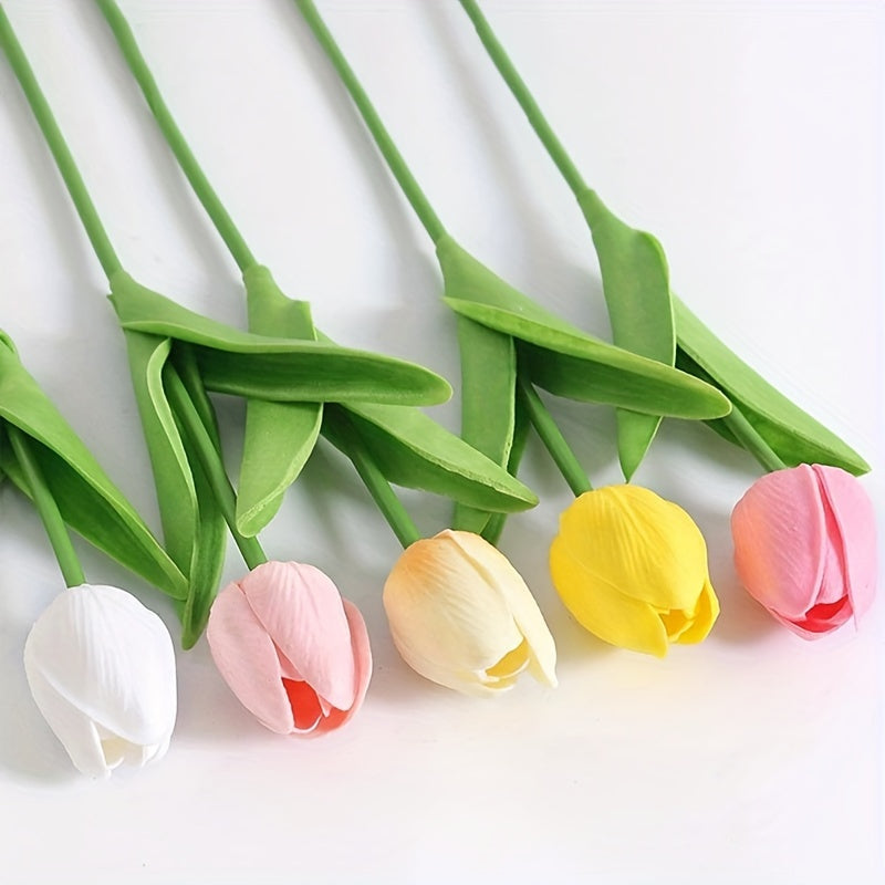 Vrolijke set van 15 kunst tulpen brengt kleur in huis, perfect voor elk interieur.