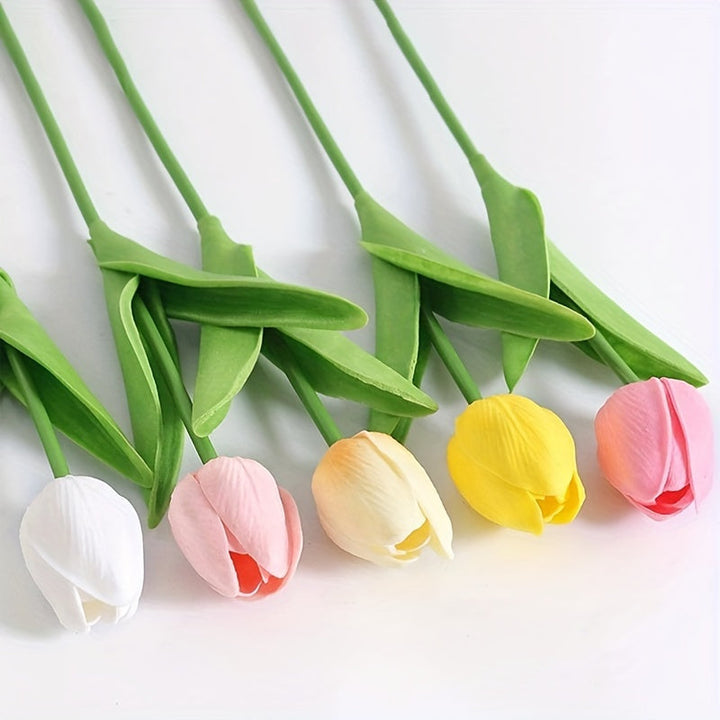 Vrolijke set van 15 kunst tulpen brengt kleur in huis, perfect voor elk interieur.