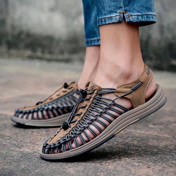 Ademende heren zomersandalen, perfect voor comfortabele strandwandelingen of casual vakantiedagen. Flexibel en duurzaam.