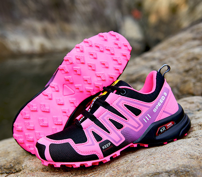 Antislip waterdichte wandelschoenen voor heren, lichtgewicht en ademend, voor comfortabele hikes.