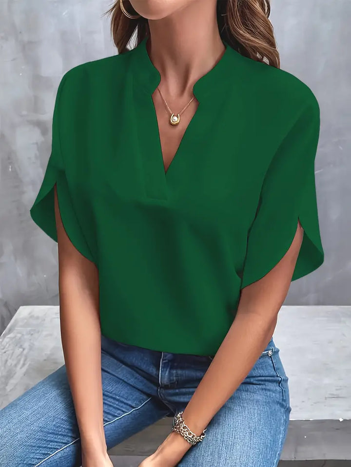 Een veelzijdige outfit met de lichtgewicht damesblouse.