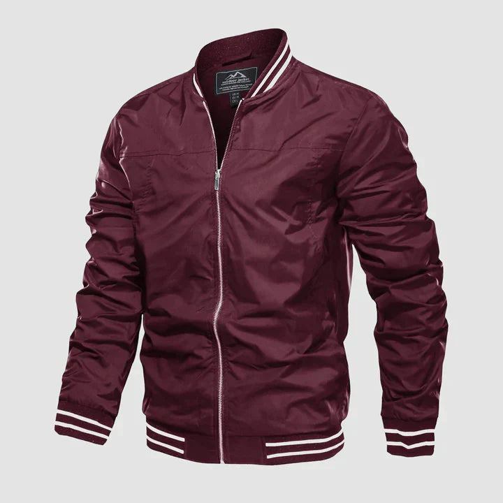 Modern heren windjack, casual en stijlvol. Perfecte lichtgewicht herenkleding voor diverse activiteiten.