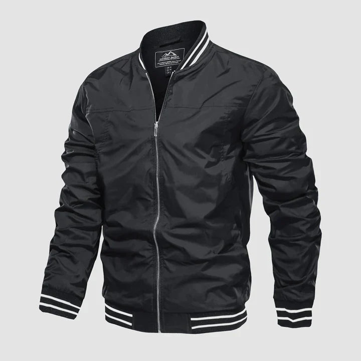 Comfortabel windafstotend herenjack, ideaal voor alle seizoenen. Functionele en moderne buitenkleding.