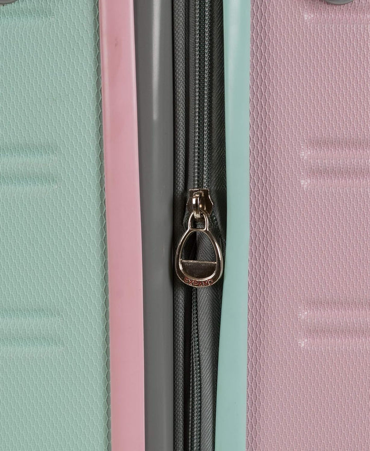 Uitbreidbare handbagage koffer voor optimaal reisgemak, met spinnerwielen en duurzame harde schaal.