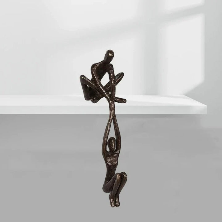 "Liefde en evenwicht sculptuur in bronzen hars, ideaal als unieke huisdecoratie voor tafels of schappen."