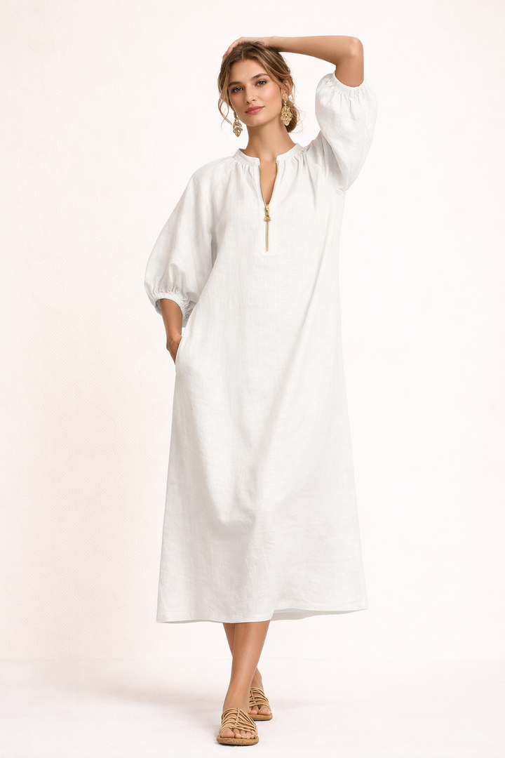 Zomerse losvallende damesjurk met korte mouwen, ideaal voor een casual dag of avondlook.