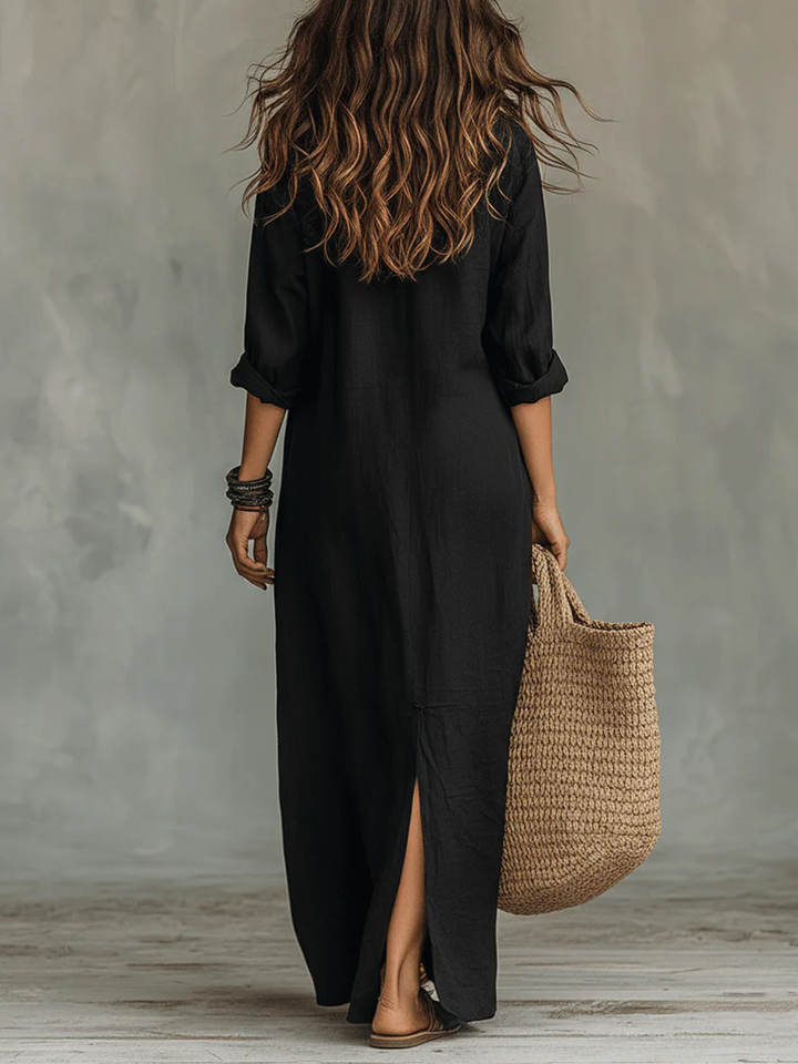 Trendy dames maxi jurk met overhemdkraag en knoopsluiting. Elegante, casual zomerjurk voor elke gelegenheid.