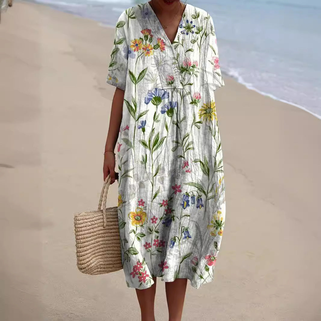 Lotte dames zomerjurk met bloemenprint en V-hals, een elegante en comfortabele jurk voor de zomer.