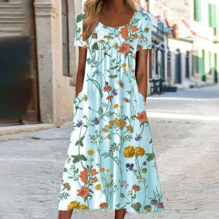 Veelzijdige dames zomerjurk, casual en elegant. Luchtige stof voor comfort, ideaal als dagjurk of strandjurk.
