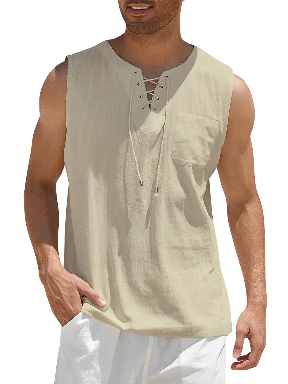 Frontaal beeld van de heren tanktop met V-hals; een modieuze, luchtige keuze voor elke zomerse gelegenheid.