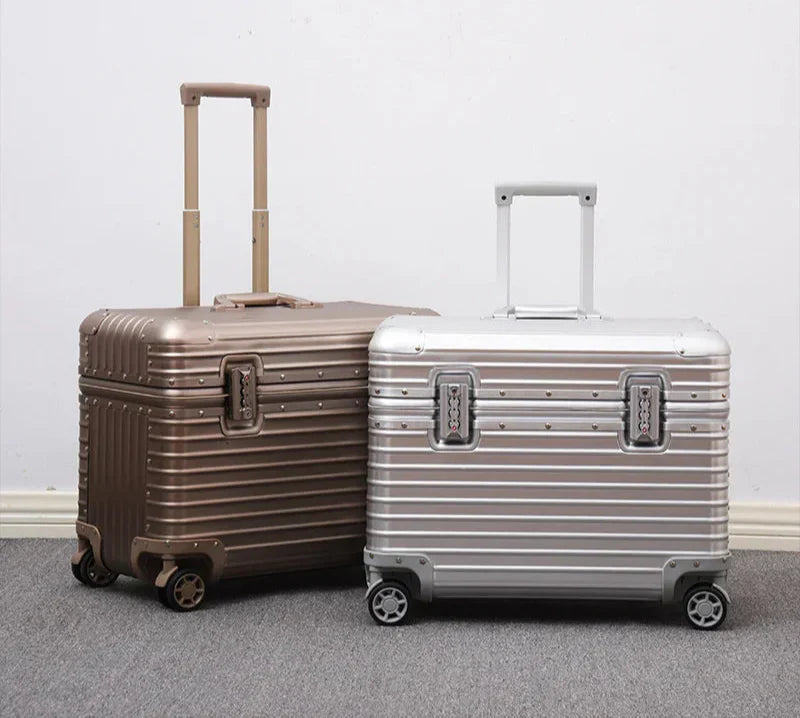 Lichtgewicht en sterke aluminium-magnesium koffer met soepele spinnerwielen en TSA-slot.