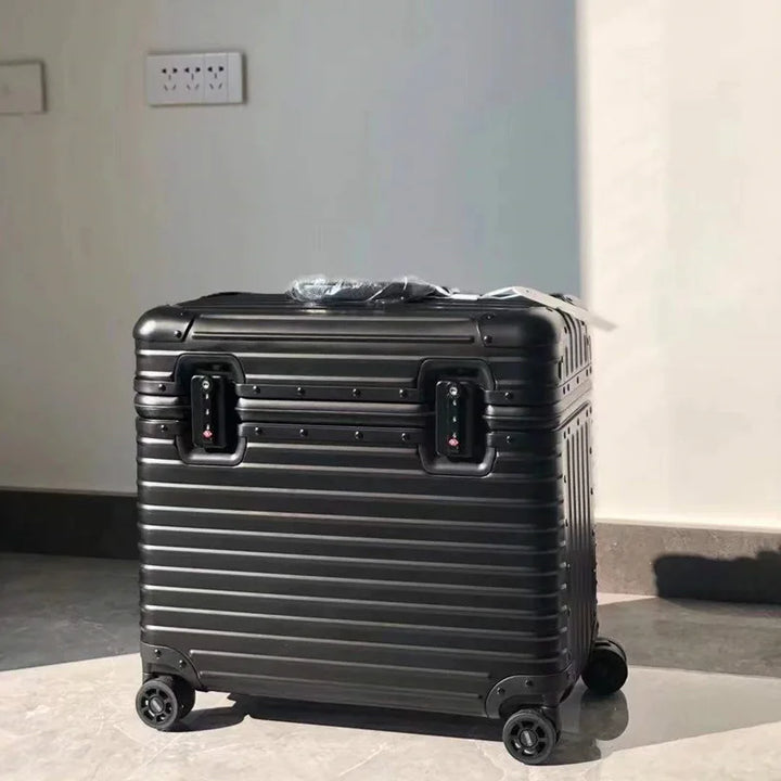Metaal hardcase koffer met TSA-slot en stille spinnerwielen, robuuste aluminium-magnesium bagage.