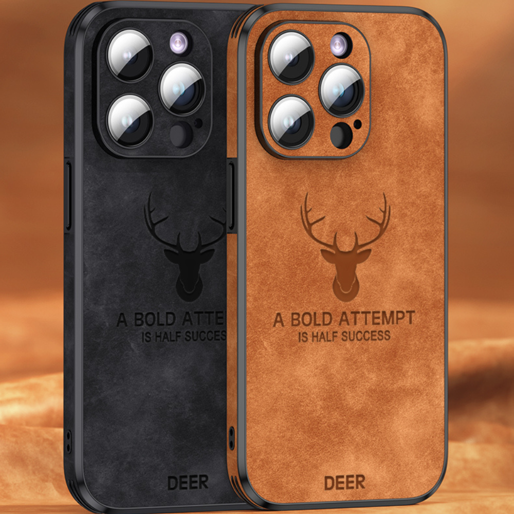 Modern blauw leren iPhone hoesje, duurzaam en functioneel voor bescherming.
