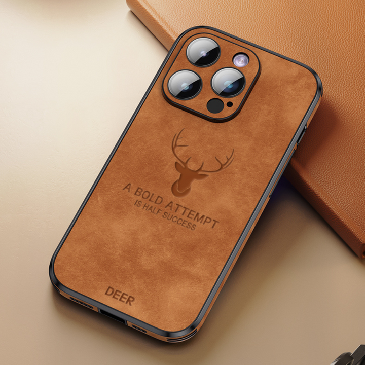Bruin premium leren iPhone hoesje, slank profiel, uitgebreide valbescherming.