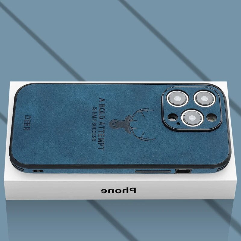 Groen leren hoesje, stijlvolle schokbescherming voor elke iPhone gebruiker.