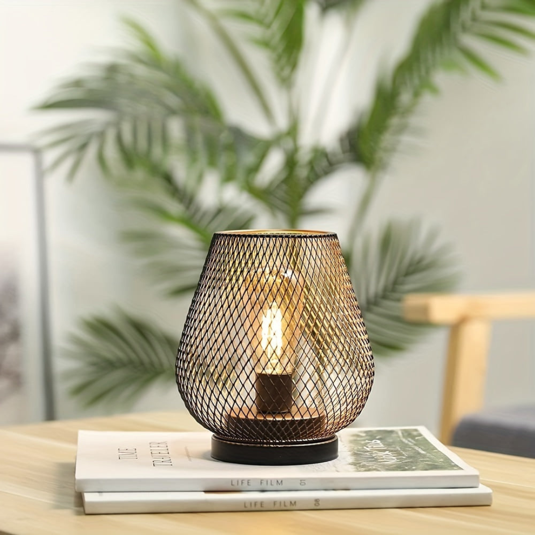 Creëer gezelligheid met deze luxe draadloze LED lantaarn. Sfeervolle tafellamp en moderne binnenverlichting.