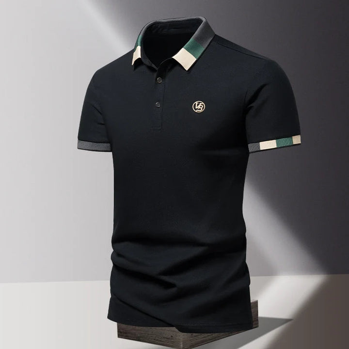 Tijdloze herenpolo voor de zomer, stijlvol en ademend comfort, perfect voor een veelzijdige herenmode collectie.