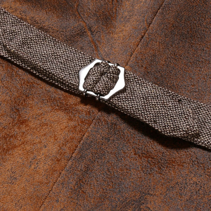 "Luxe legergroen herringbone gilet voor heren, ideaal voor formele gelegenheden, gemaakt van katoen, wol en kasjmier."