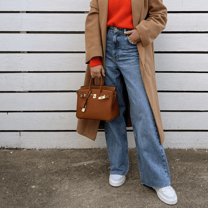 "Luxe leren handtas, elegante vrouwen tas van hoogwaardig leer met ruime interieurs en chique uitstraling, veelzijdig ontwerp