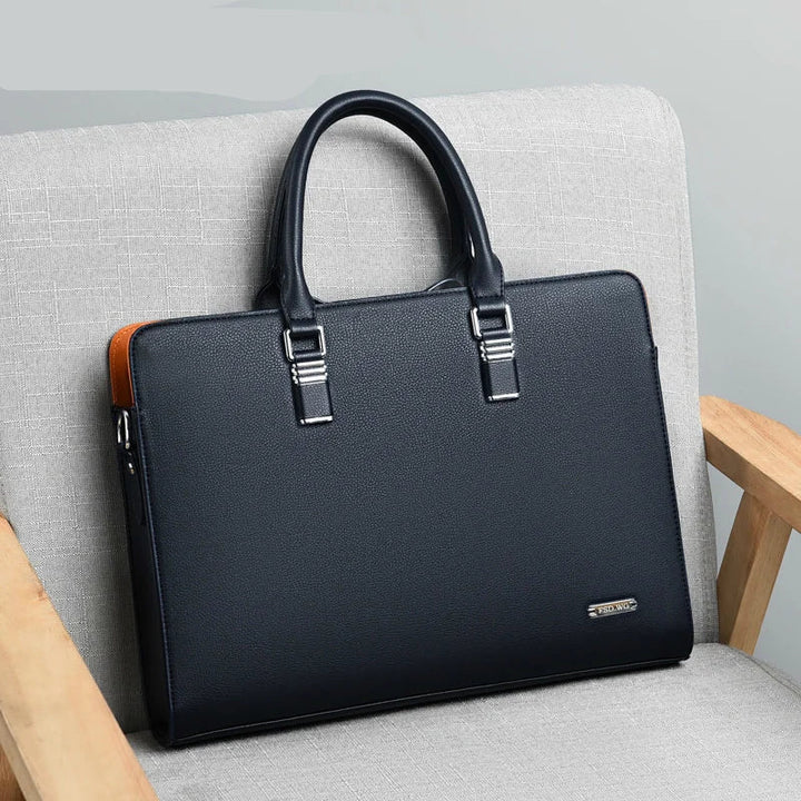 Ruime Portaro laptoptas met meerdere compartimenten voor 14/15 inch laptops en documenten, ideaal voor werk.