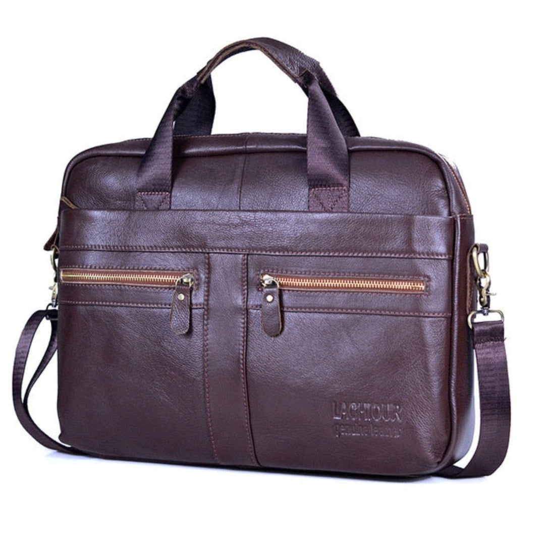 Textuur van het hoogwaardige leer van de Victor heren laptoptas, benadrukt de luxe afwerking.