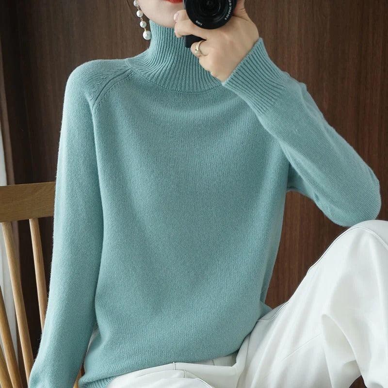 Comfortabele casual dames coltrui, ideaal voor een relaxte maar stijlvolle winterlook. Zachte gebreide stof.