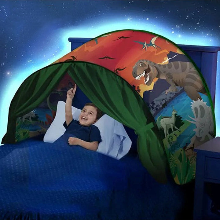 "Magische kindertent voor bed, verander kamer in droomwereld, vrolijke kleuren en avontuurlijke ontwerpen, veilig en knus."