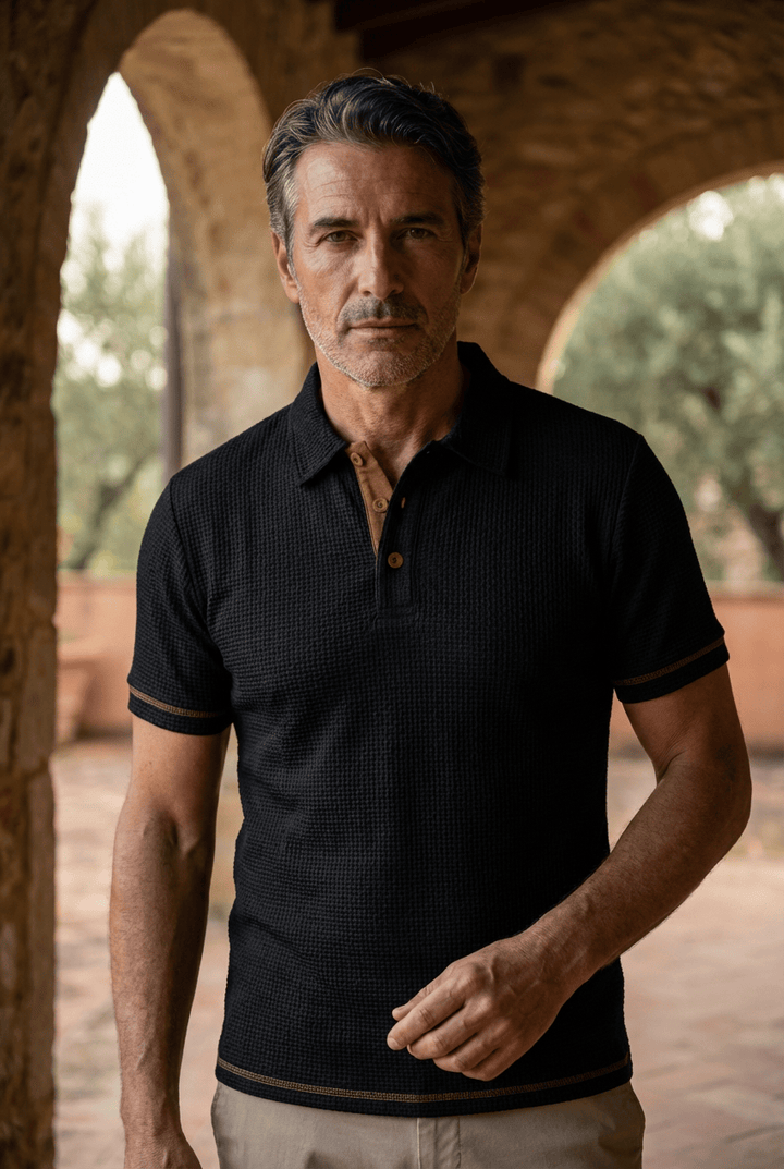 Veelzijdig herenpoloshirt van ademend katoen, ideaal voor mannenmode en herenkleding.