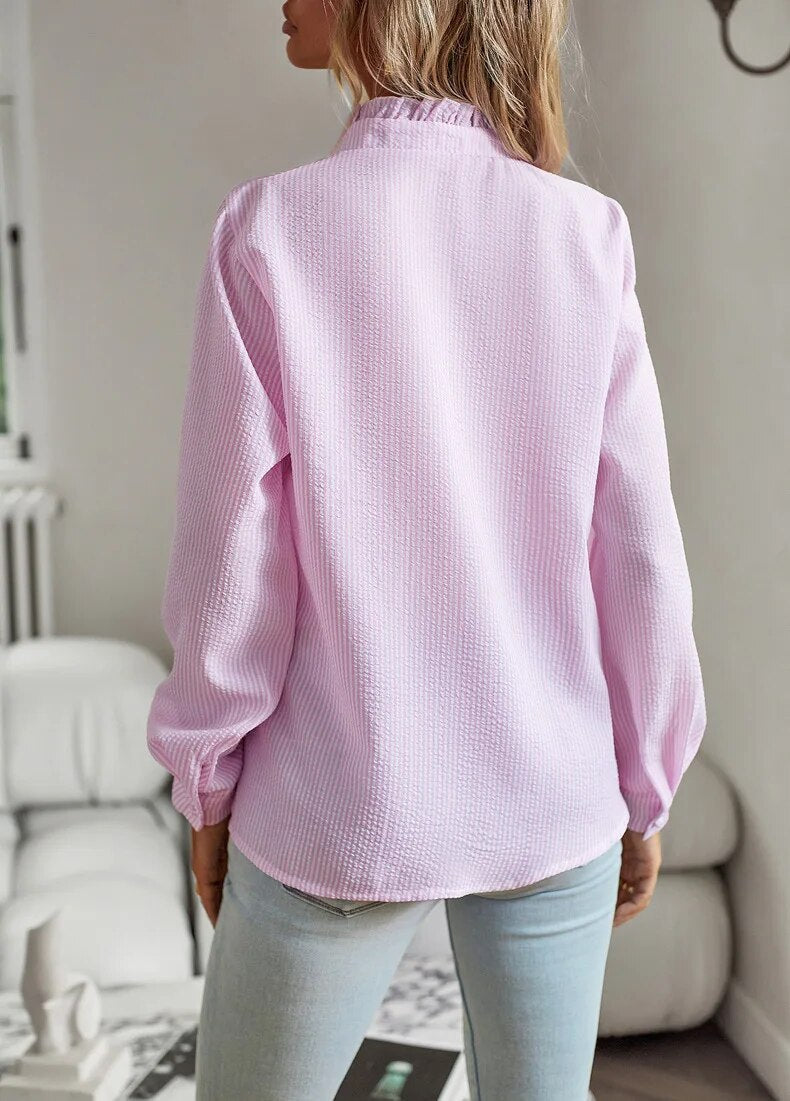 "Marlies stijlvolle dames top, zachte ademende stof, elegant tijdloos design, veelzijdig voor casual en formele gelegenheden.