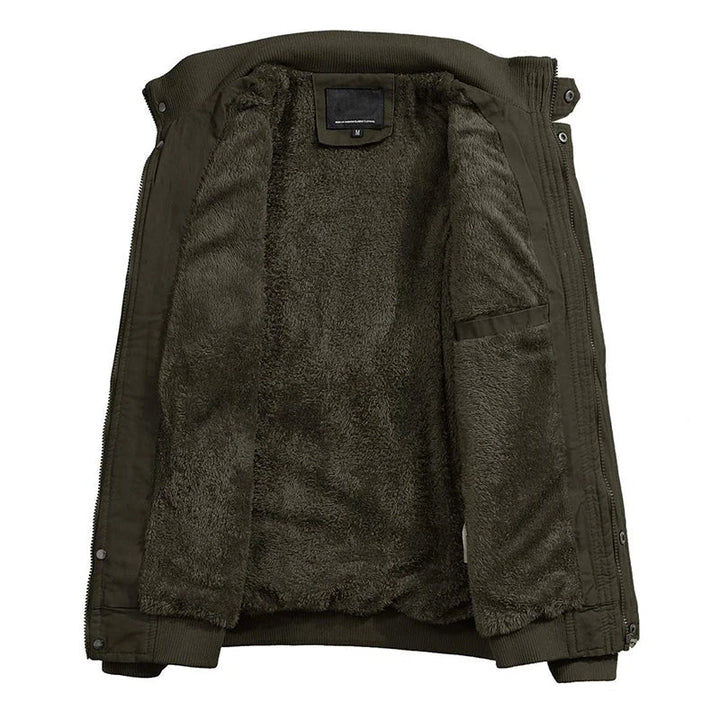 Essentieel militair heren bomberjack voor de winter, houdt je warm en stijlvol tijdens koude dagen buiten.