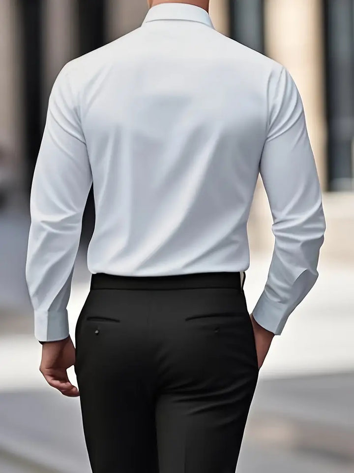 Trendy heren overhemd, ademend & strijkvrij. Lange mouwen en een moderne pasvorm, ideaal voor stijlvolle heren.