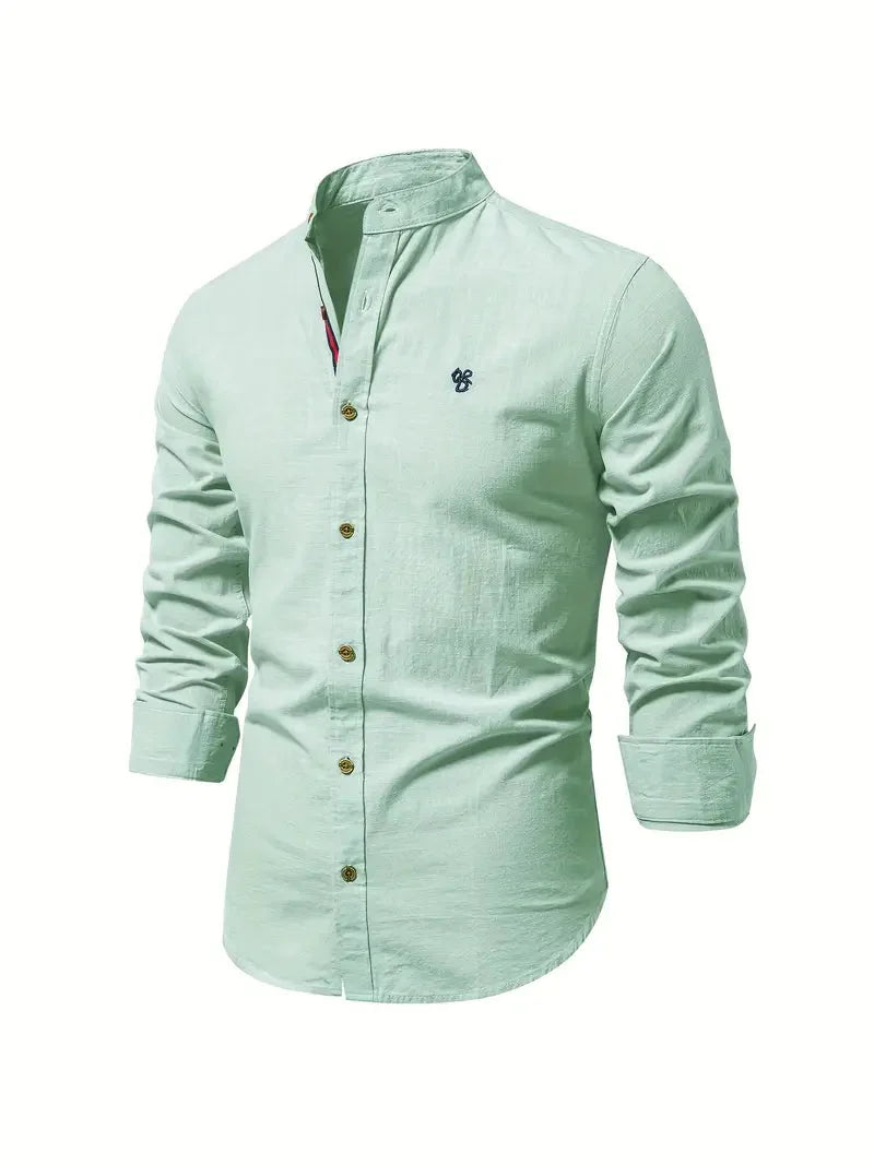 Casual herenshirt met lange mouw, knoopsluiting en comfortabele opstaande kraag.