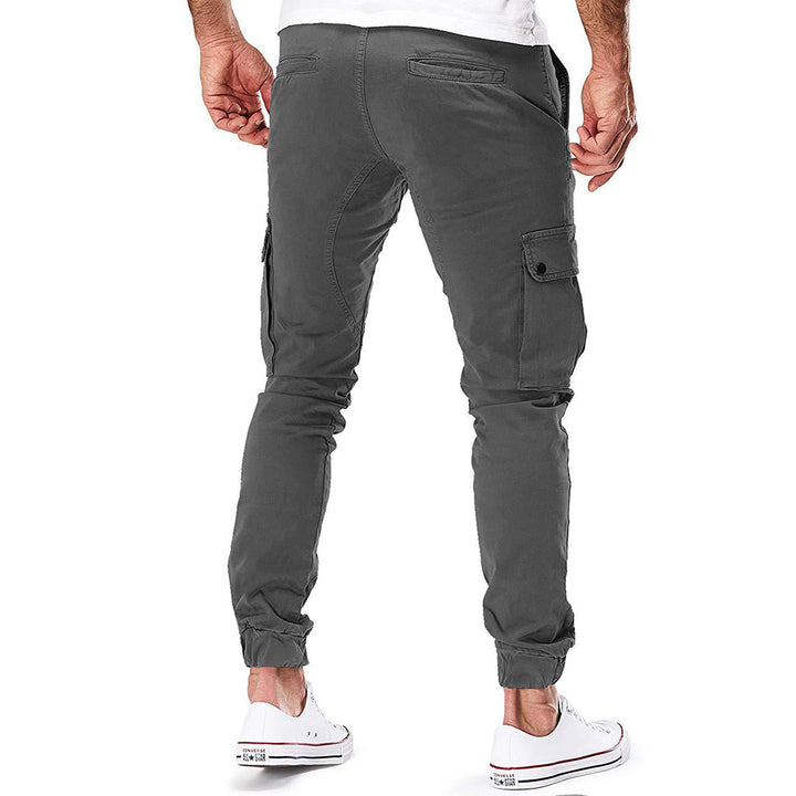 "Moderne heren cargo broek met elastische taille, praktische zakken en ademend materiaal voor stijl en comfort."